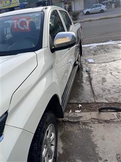 میتسوبیشی L200